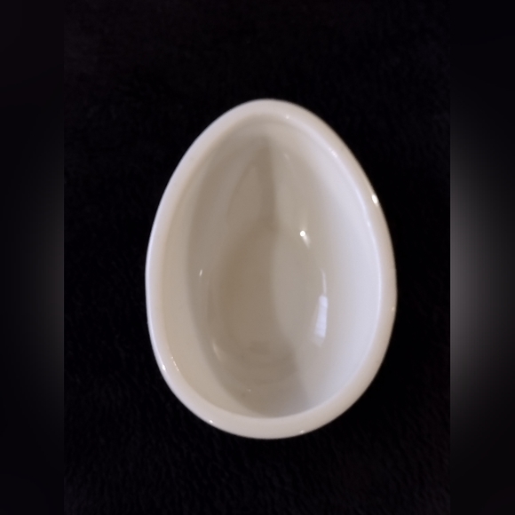 Vintage stamped egg figurine - Picture 7 of 9